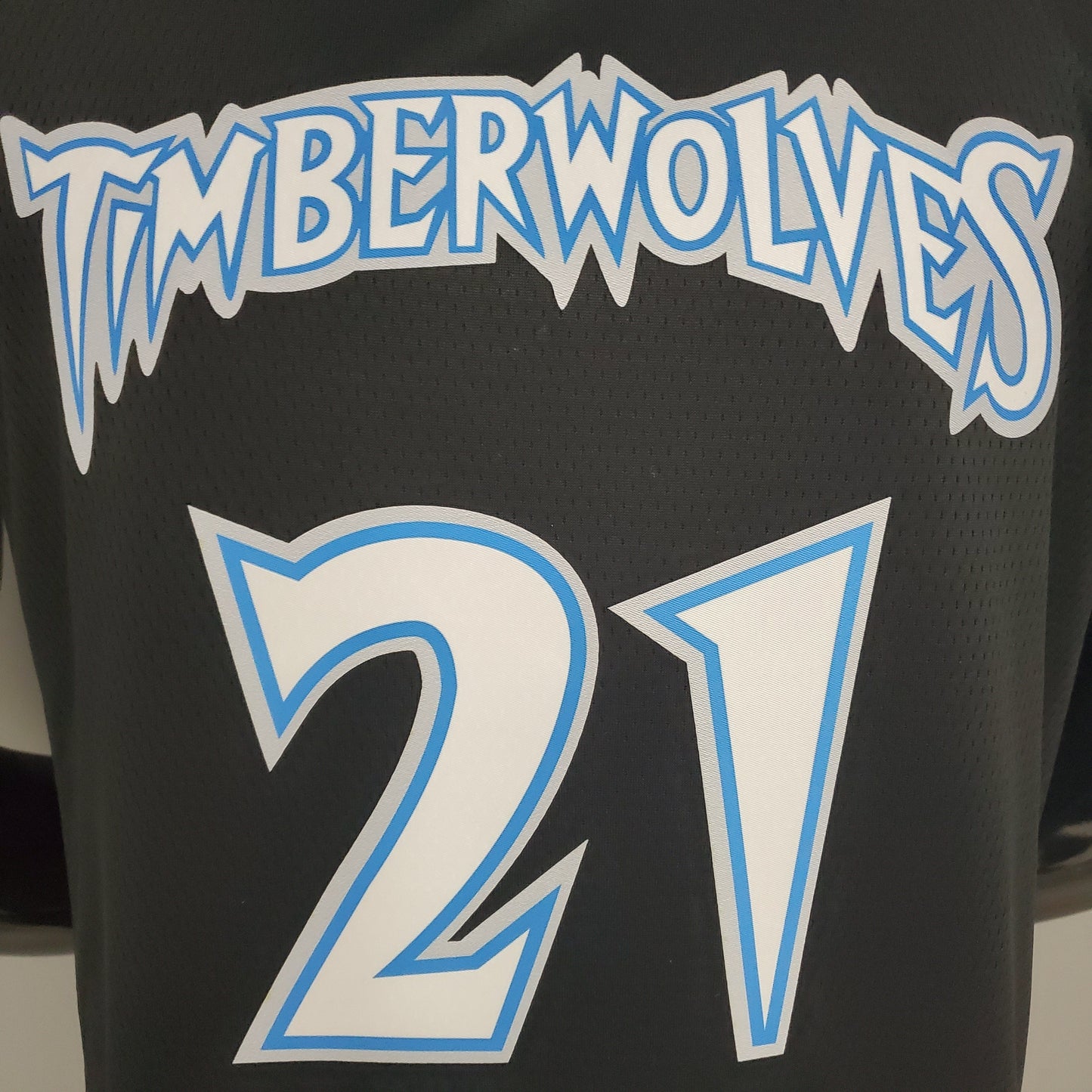 Camiseta Minnesota Timberwolves "Retro Edition" Negra