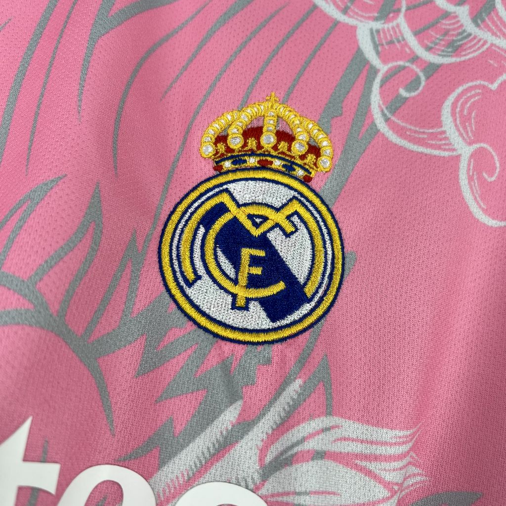 Camiseta Real Madrid Edición Pink Dragon 2025/26 Versión Fan