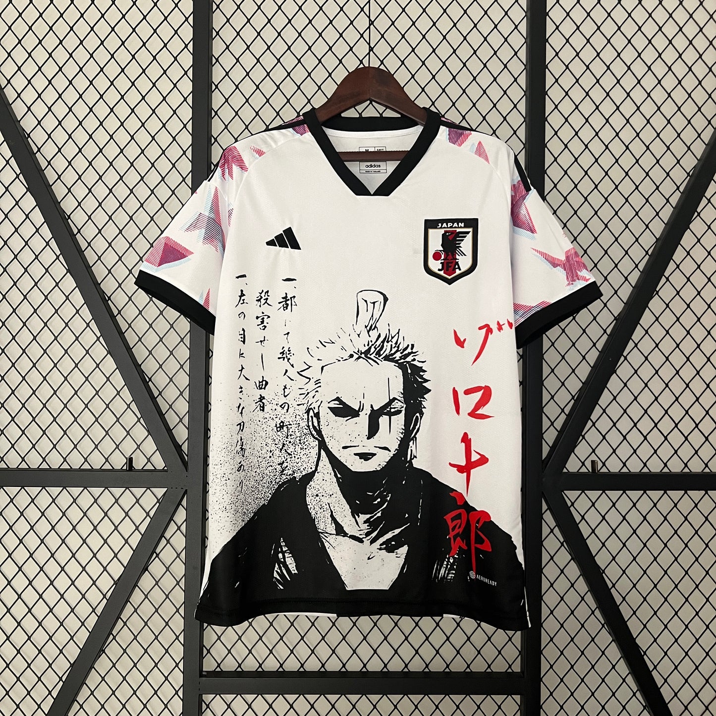 Camiseta Japón Edición Especial "Roronoa Zoro" 2024 Versión Fan
