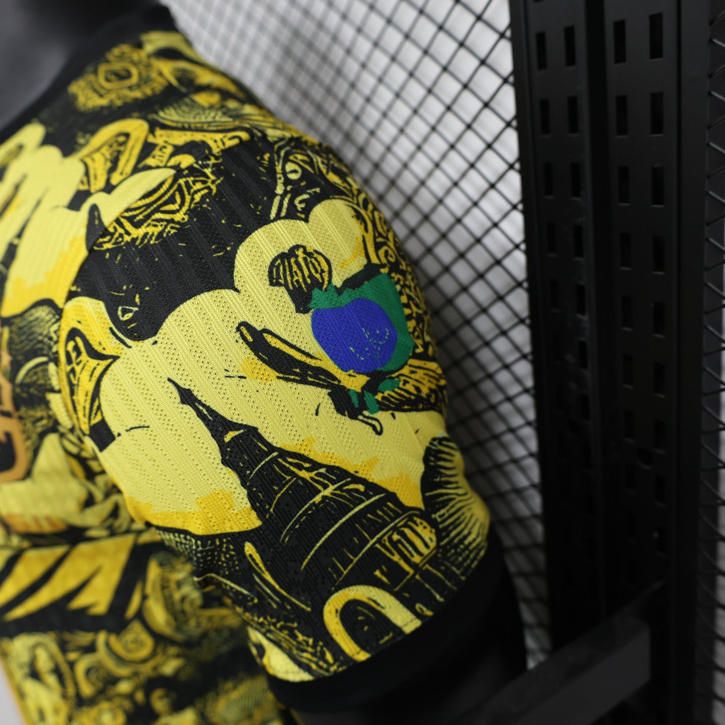 Camiseta Brasil Edición Especial Amarilla "Cristo Redentor" 2024 Versión Jugador