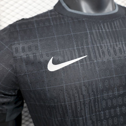 Camiseta Tottenham Hotspur Negra 2025/26 Versión Jugador