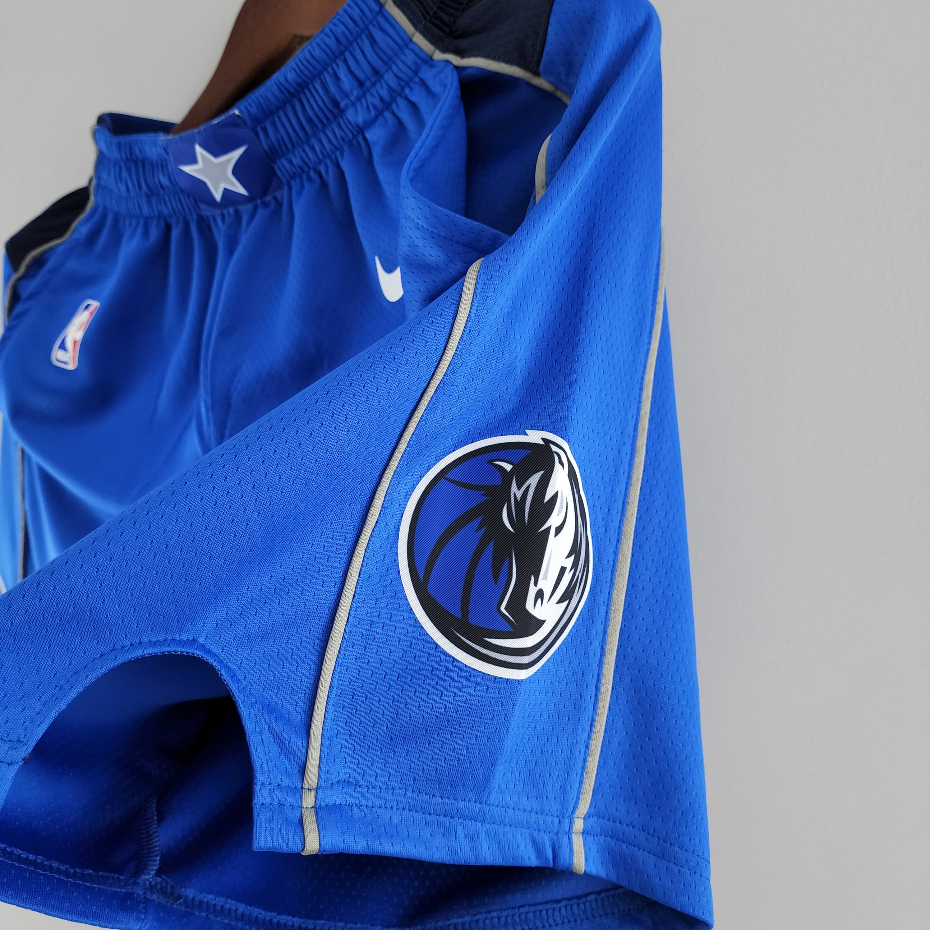 Dallas Mavericks Shorts Azules