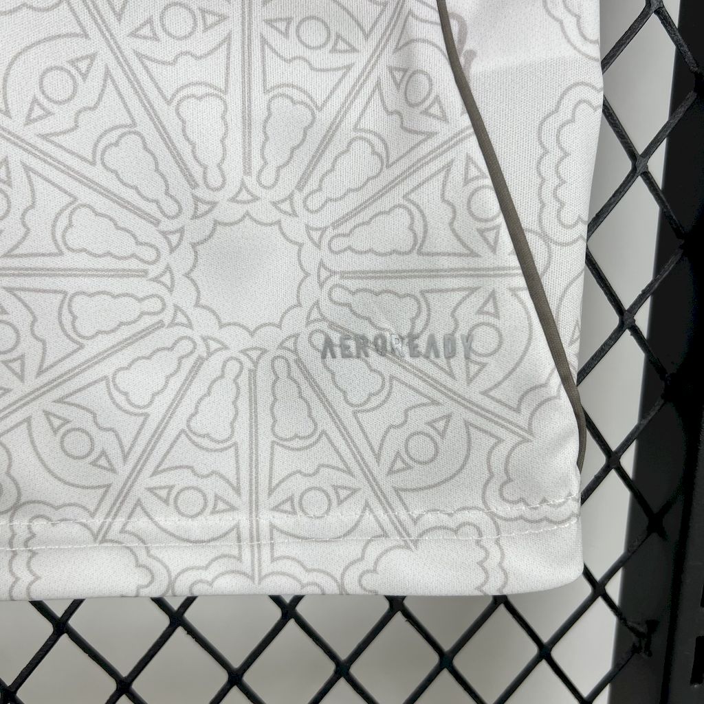 Camiseta Nottingham Forest Visita 2025/26 Versión Fan