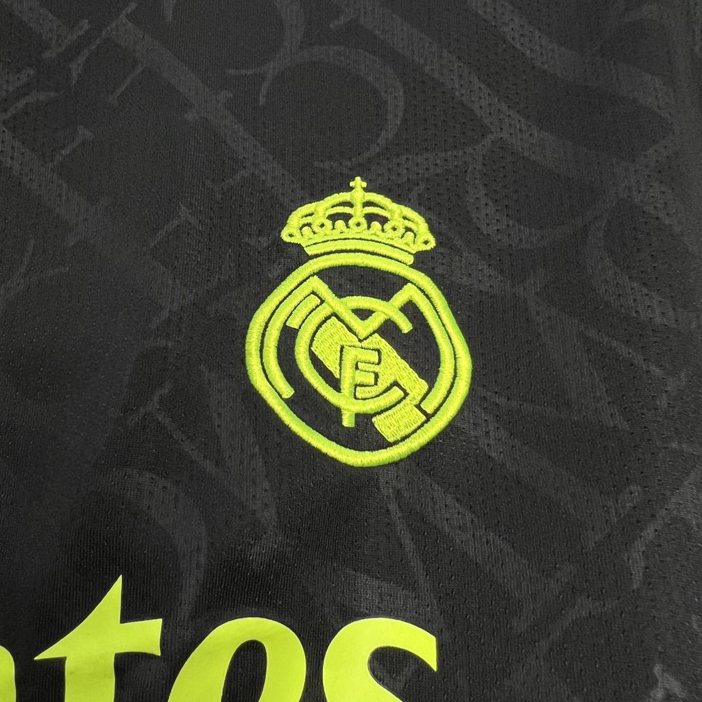 Camiseta Real Madrid Negro Neón 2024/25 Versión Fan