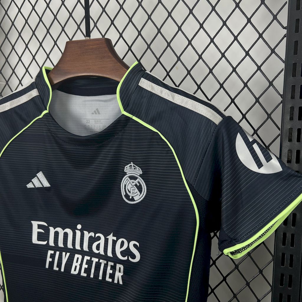 Real Madrid Visita Kit Niños 2025/26