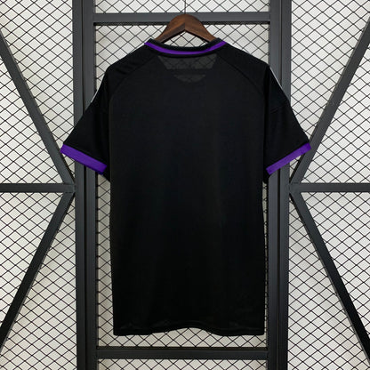 Camiseta Real Madrid Edición Purple Rosas 2025/26 Versión Fan