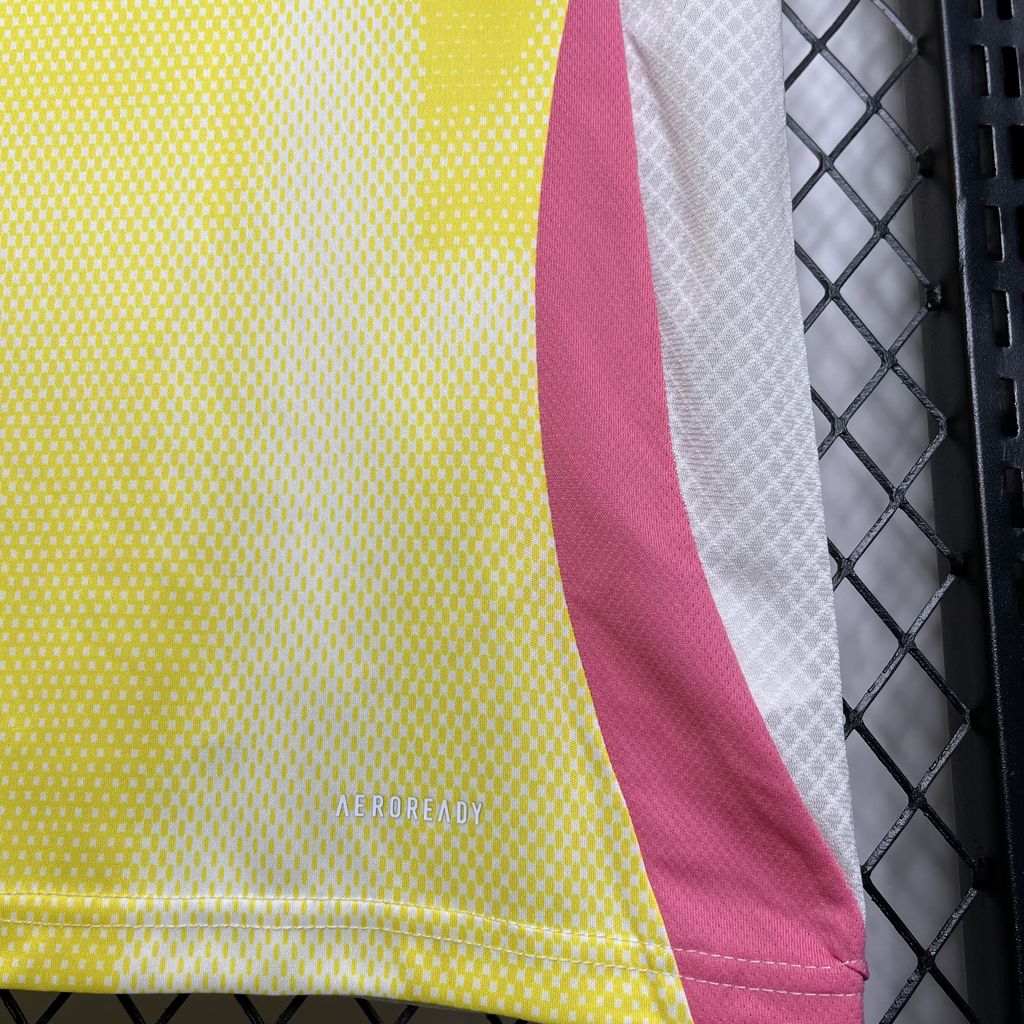 Camiseta Juventus Visita 2024/25 Versión Fan