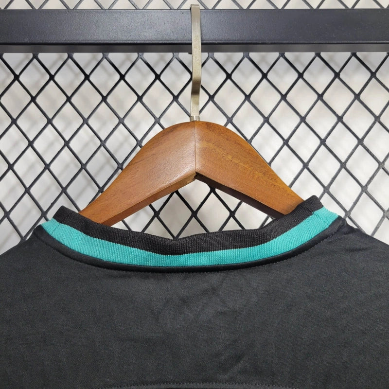 Camiseta Liverpool "LeBron James" 2023/24 Versión Fan