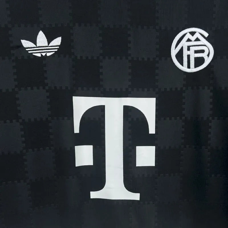 Camiseta Bayern Munich Negra 2025/26 Versión Fan