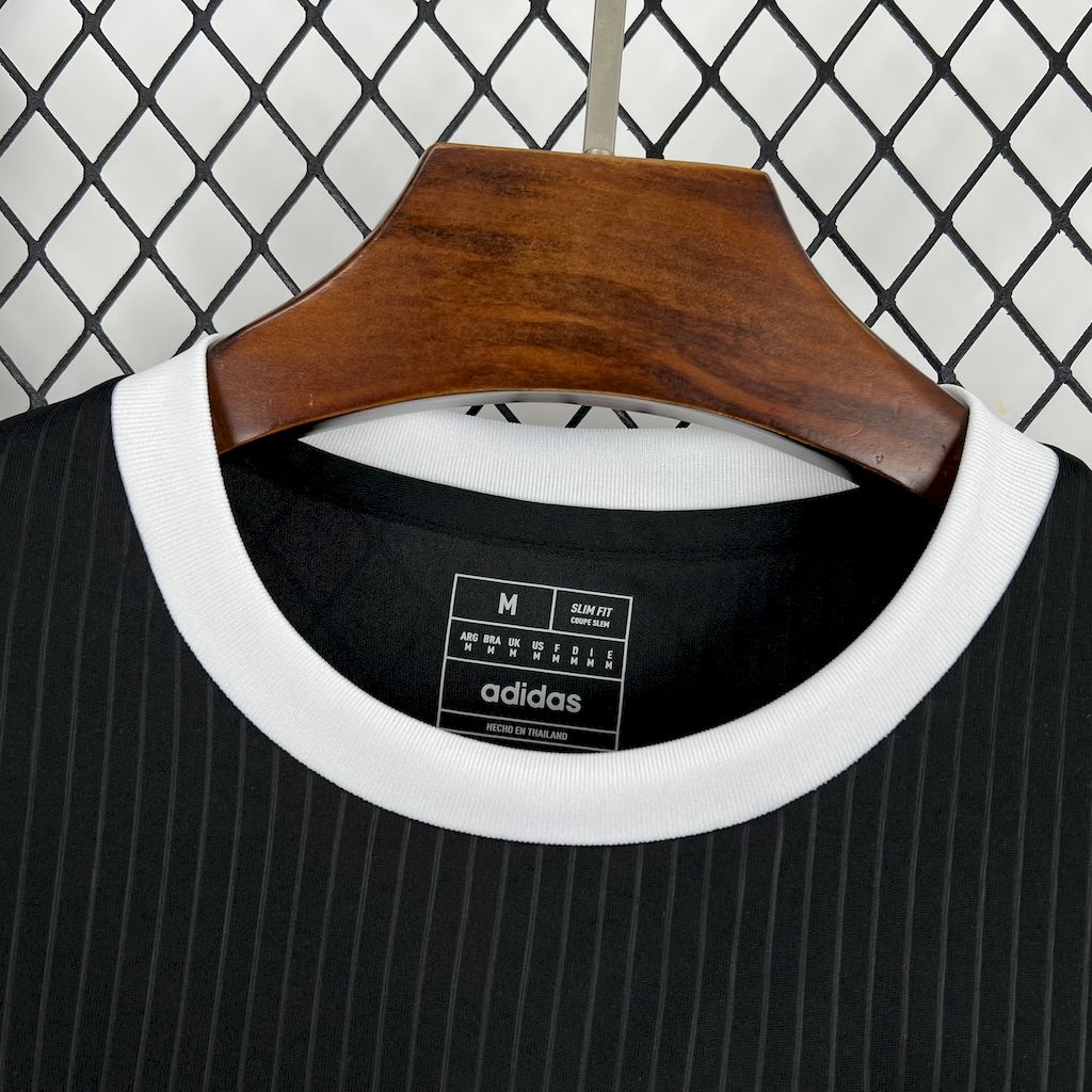 Camiseta Colo Colo "Casual Retro Negro" 2025 Versión Fan