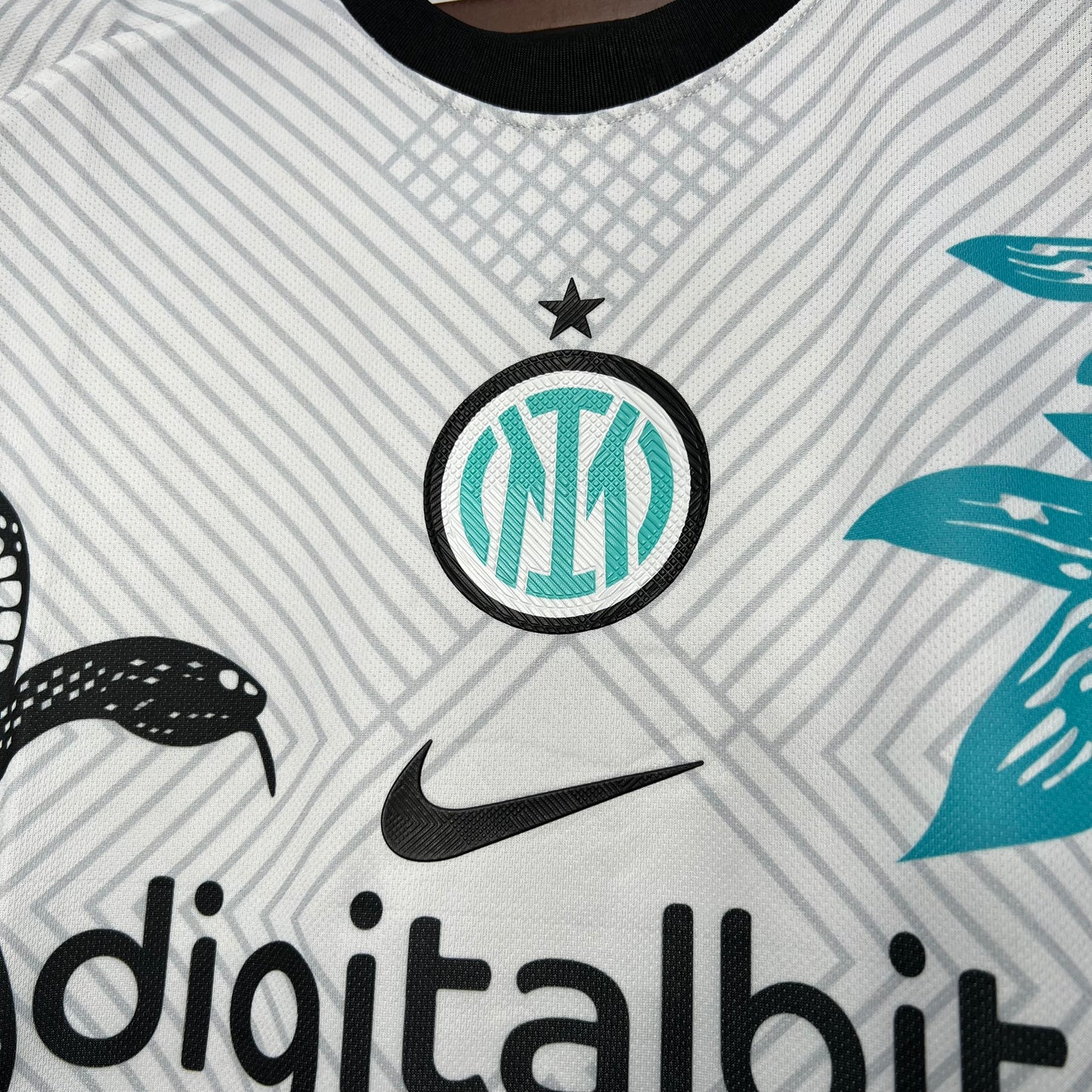 Camiseta Inter de Milán "Edición Especial Blanca" 2024/25 Versión Fan