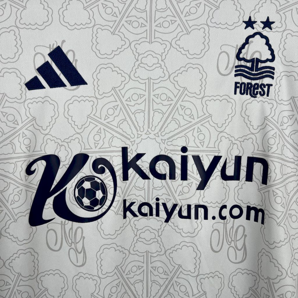 Camiseta Nottingham Forest Visita 2025/26 Versión Fan