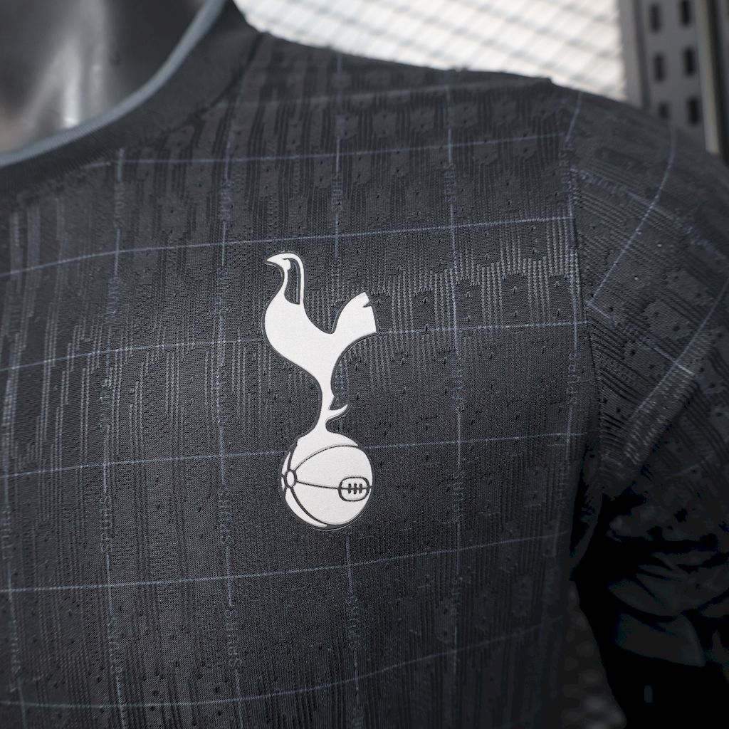 Camiseta Tottenham Hotspur Negra 2025/26 Versión Jugador