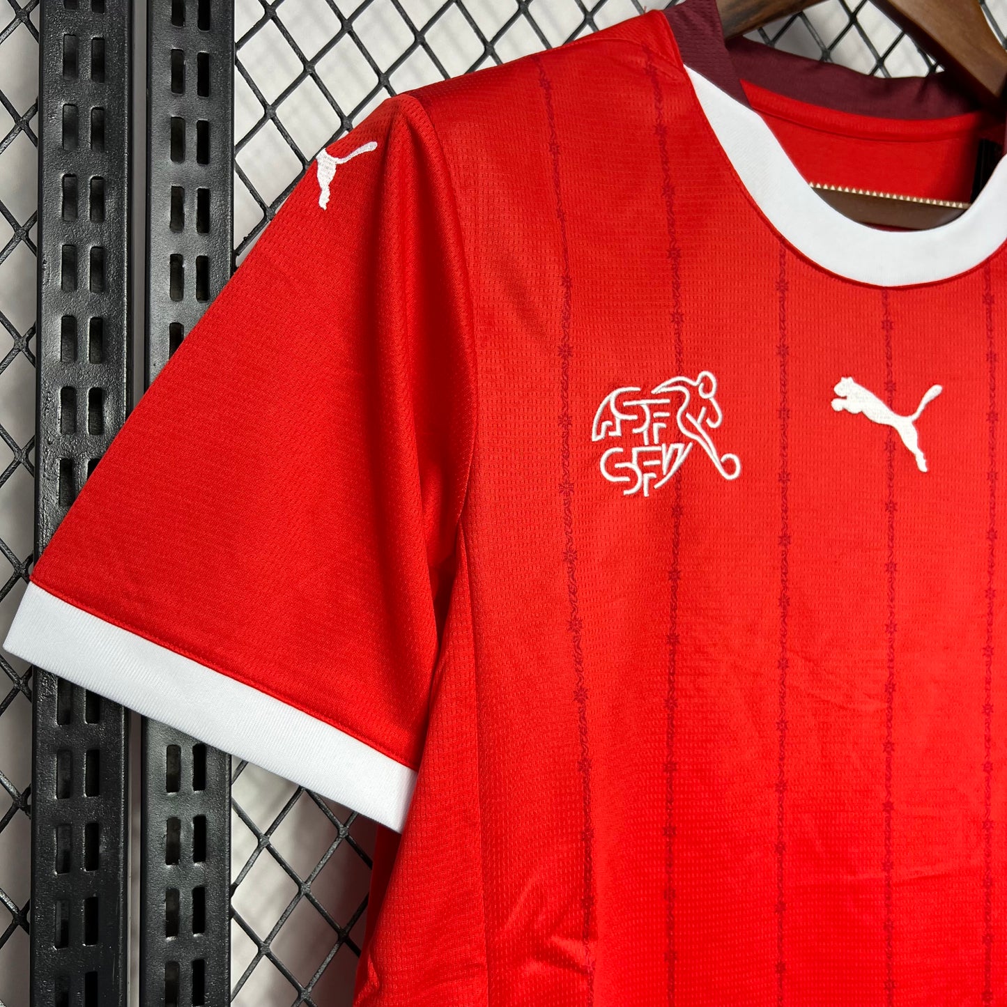 Camiseta Suiza Local 2024 Versión Fan
