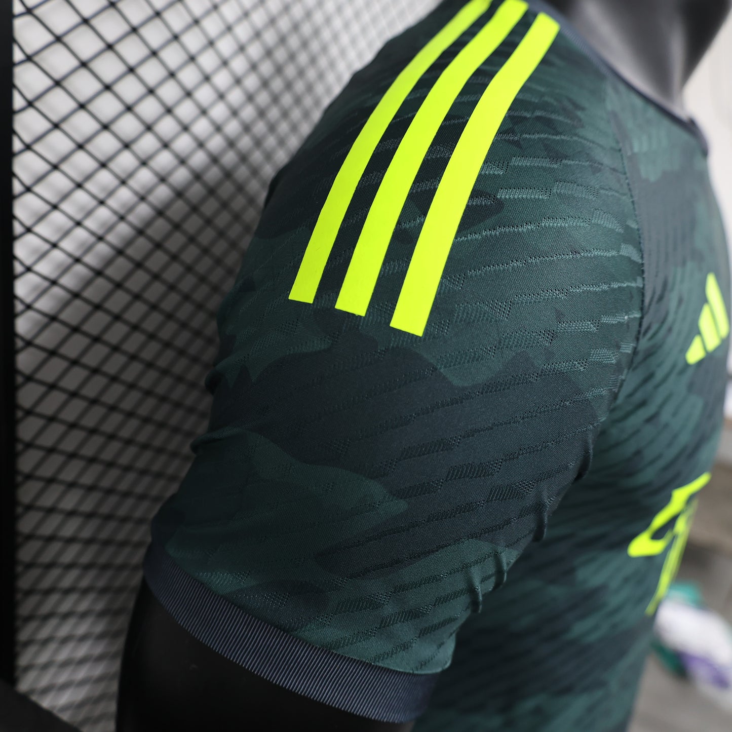 Camiseta Real Madrid Edición Especial "Militar" 2024/25 Versión Jugador