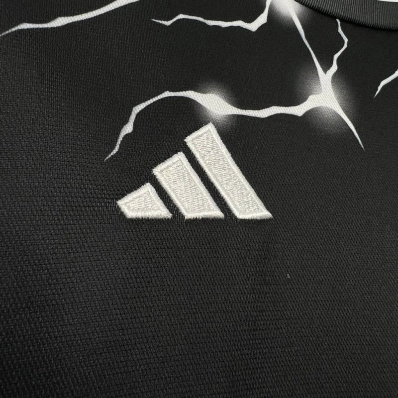 Camiseta Real Madrid Edición Especial "Black Panther" 2024/25 Versión Fan