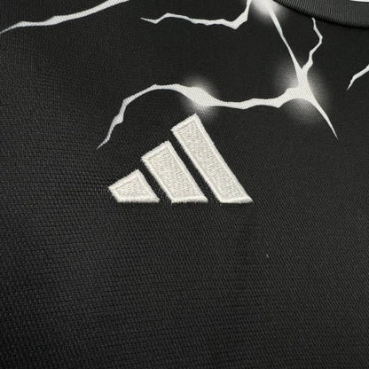 Camiseta Real Madrid Edición Especial "Black Panther" 2024/25 Versión Fan