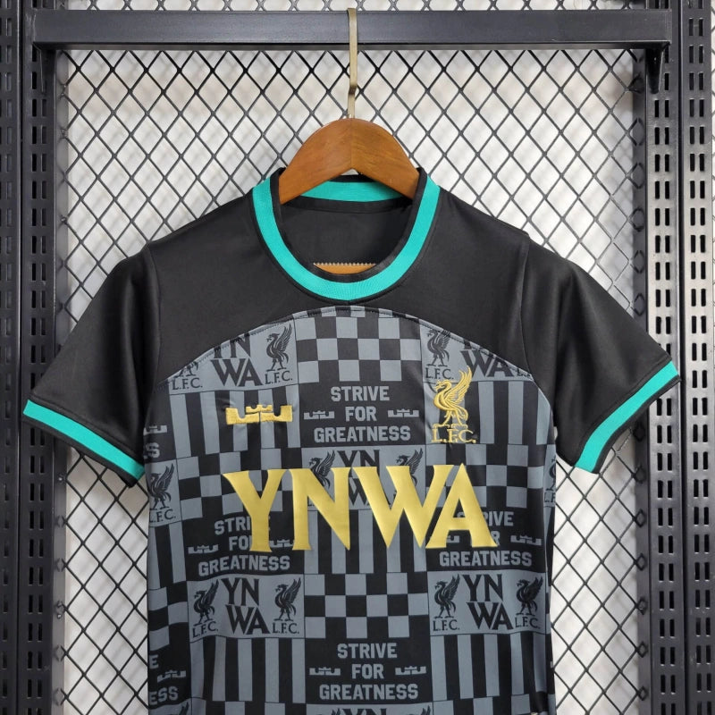Liverpool Kit Niños "LeBron James" 2023/24
