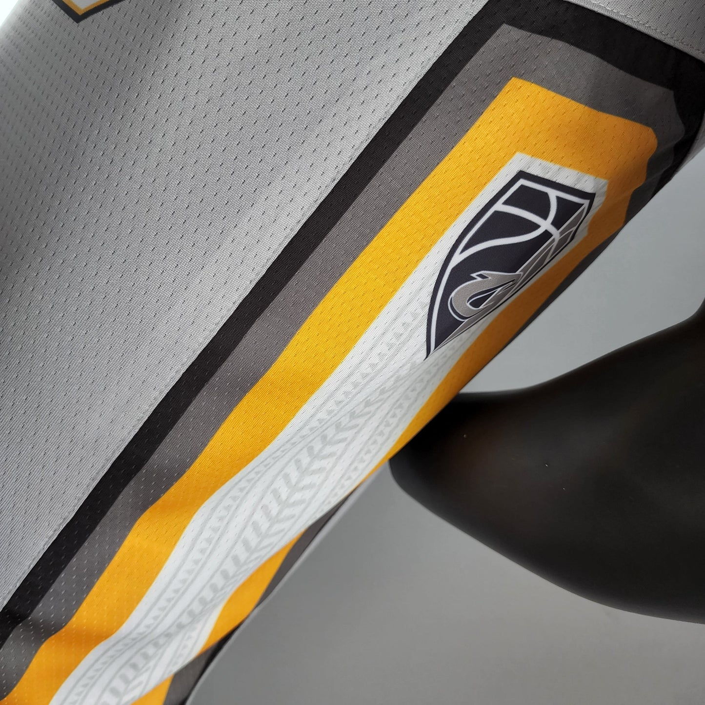 Camiseta Cleveland Cavaliers "The Land" Gris