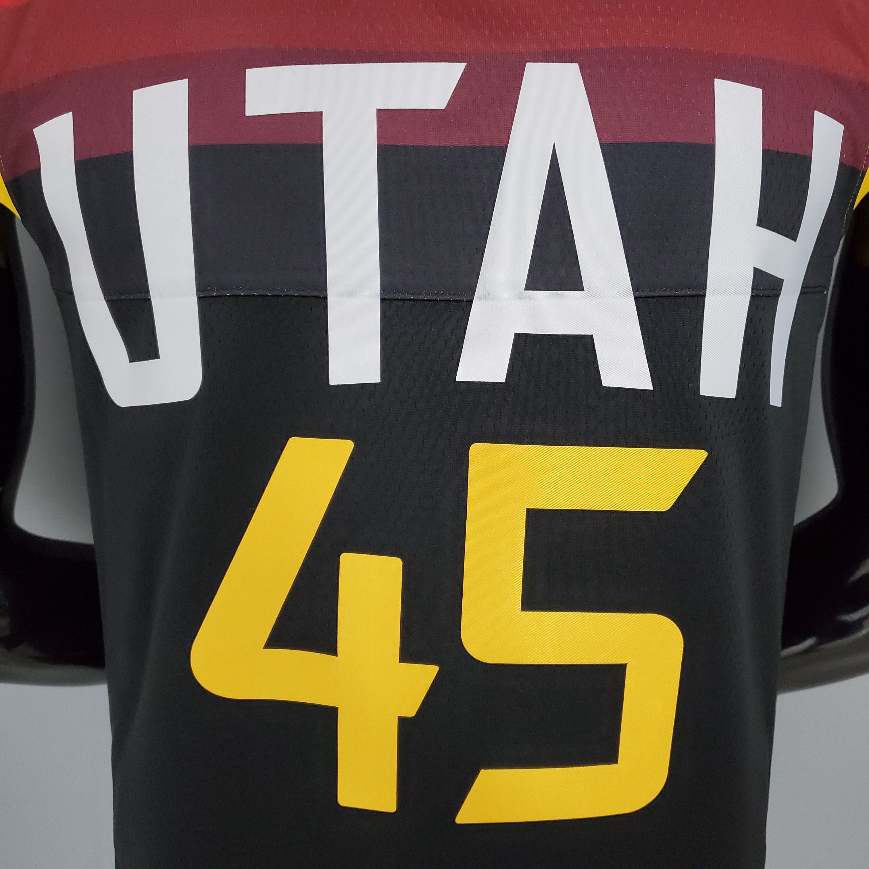 Utah Jazz "City Edition" Negra