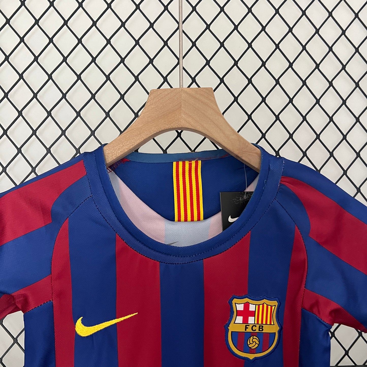 Barcelona Retro Kit Niños Local 2005/06