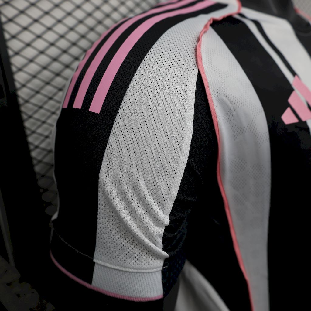 Camiseta Juventus Local 2025/26 Versión Jugador