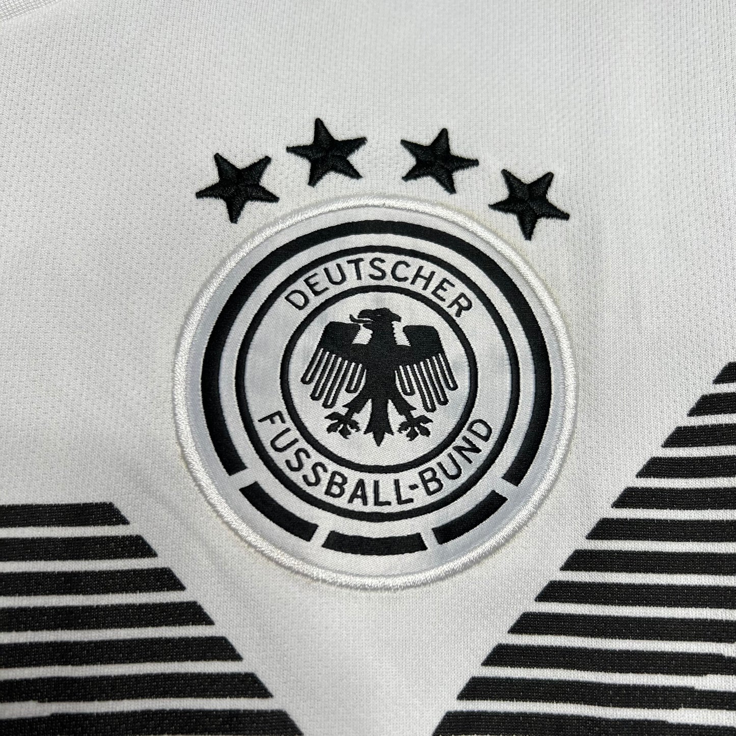 Camiseta Alemania Local Retro 2018