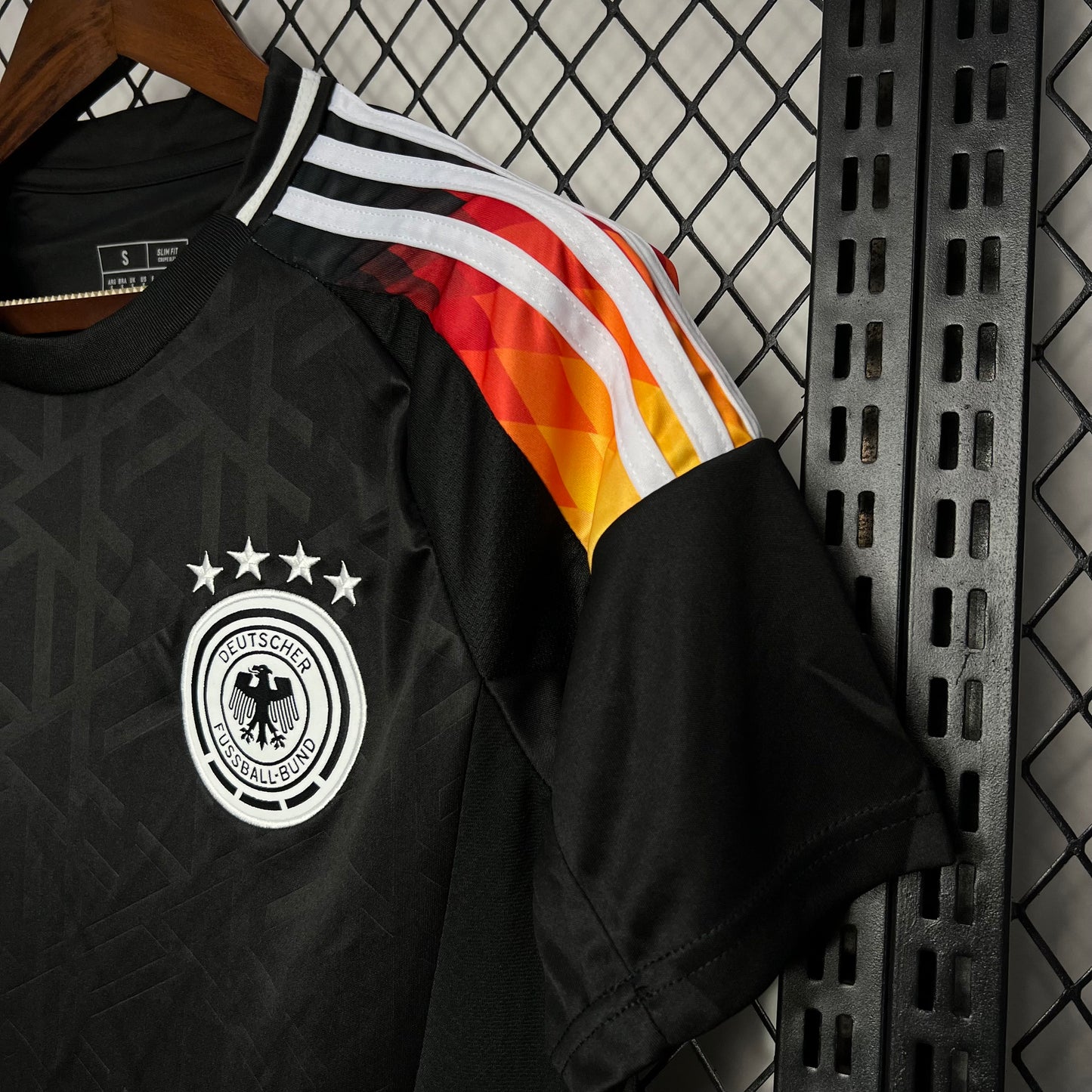 Camiseta Alemania Entrenamiento 2024 Versión Fan