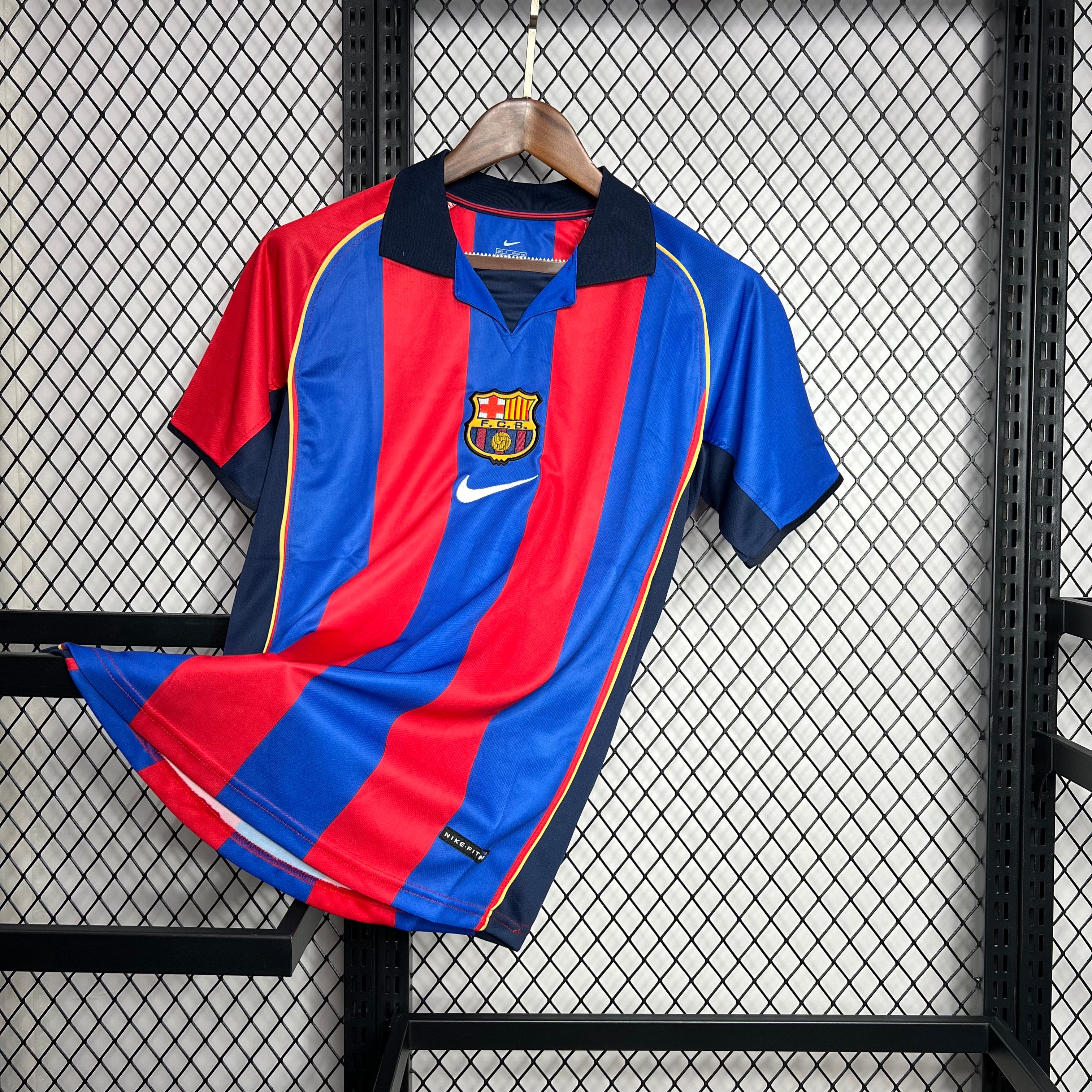 FC Barcelona Local Retro 2004/05