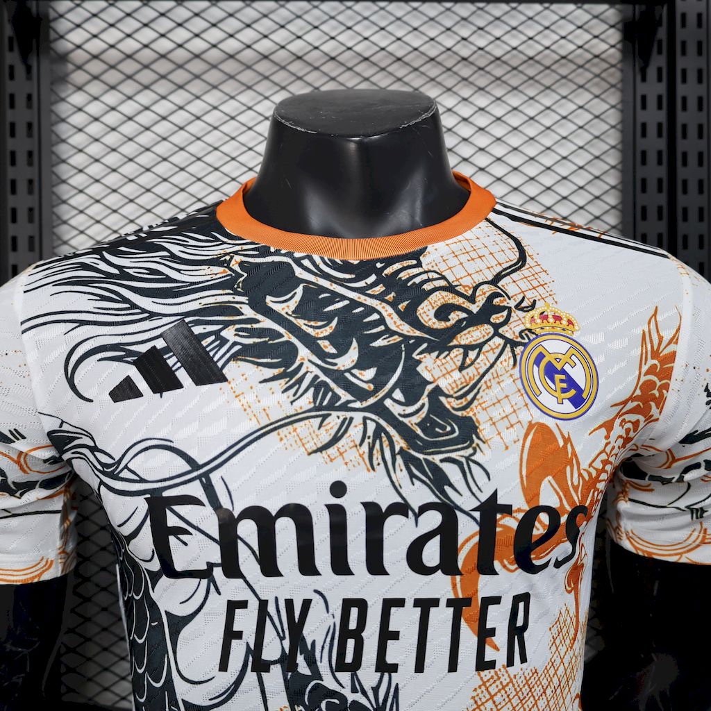 Camiseta Real Madrid Dragón Negro y Blanco 2025/26 Versión Jugador