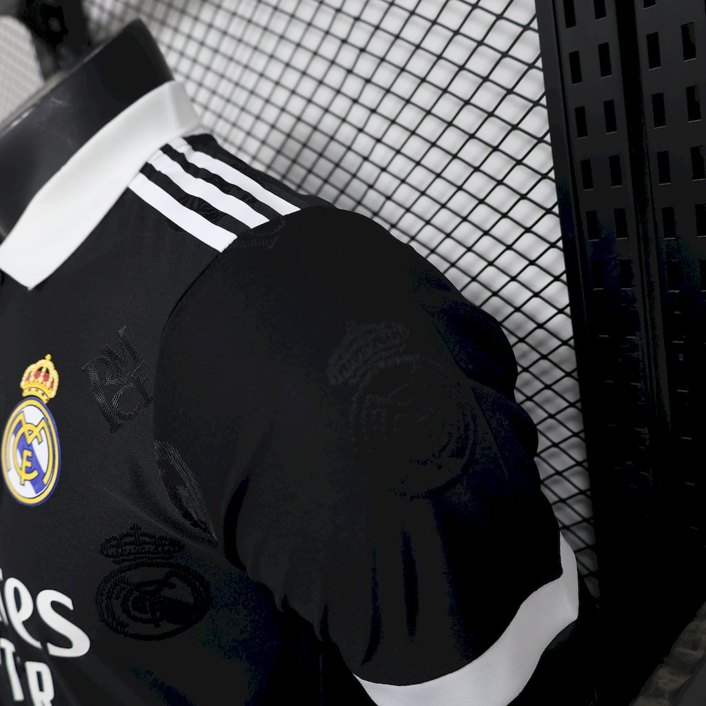Camiseta Real Madrid Polo Negro 2025/26 Versión Jugador