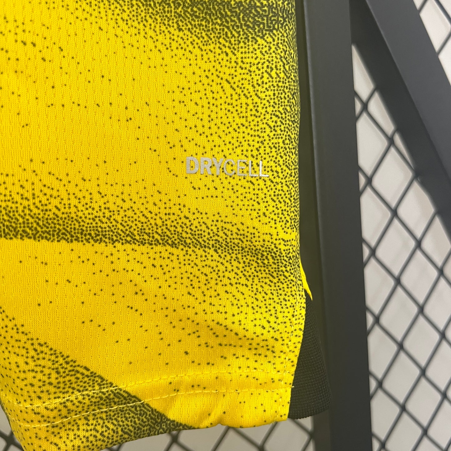 Camiseta Borussia Dortmund Tercera 2023/24 Versión Fan