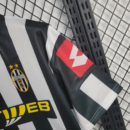 Camiseta Juventus Retro 2001/02
