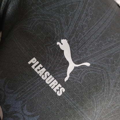 Camiseta AC Milán "Pleasures" Negra 2023/24 Versión Jugador