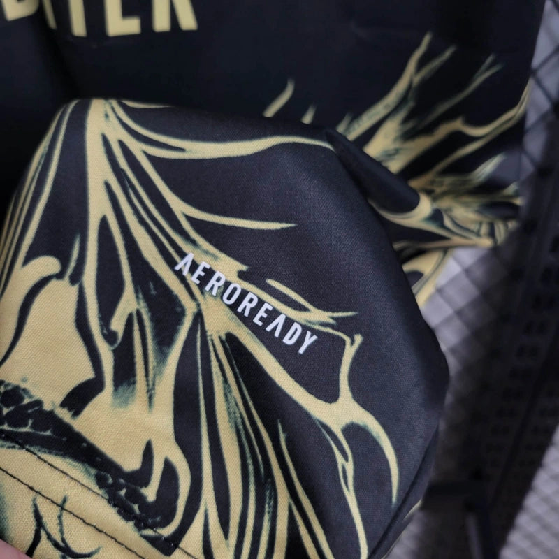 Camiseta Real Madrid "Especial Dragon Negro" 2024/25 Versión Fan