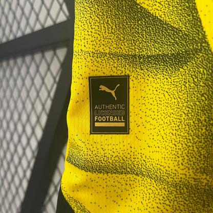Camiseta Borussia Dortmund Tercera 2023/24 Versión Fan