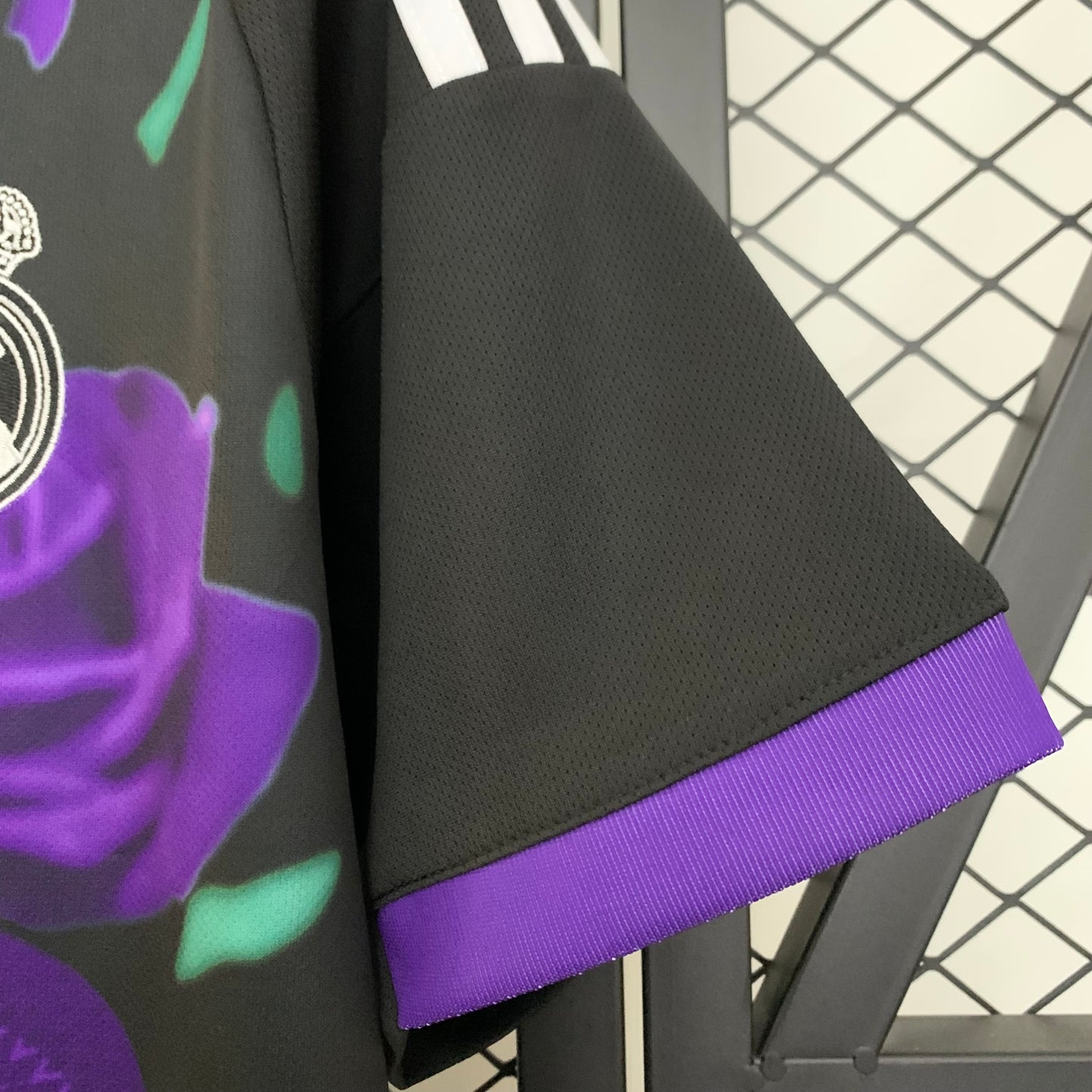 Camiseta Real Madrid Edición Purple Rosas 2025/26 Versión Fan