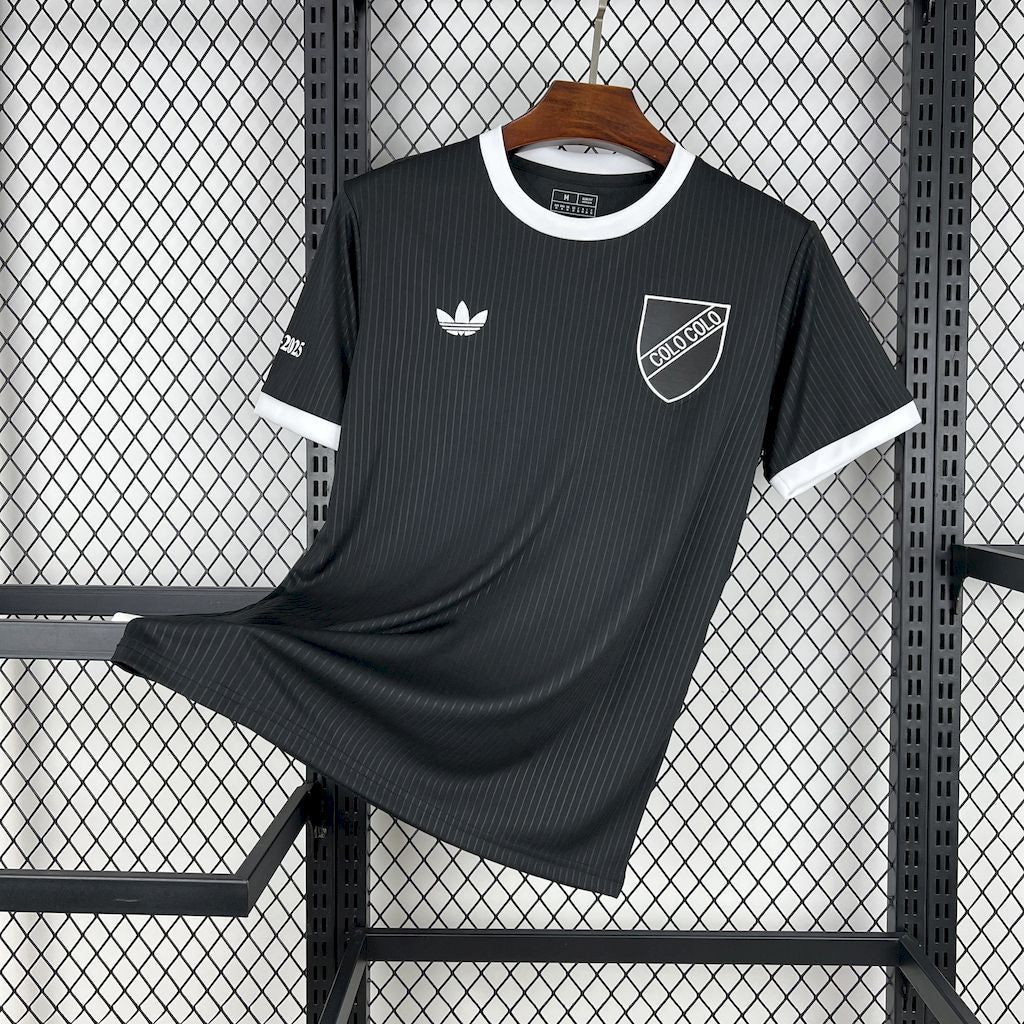 Camiseta Colo Colo "Casual Retro Negro" 2025 Versión Fan
