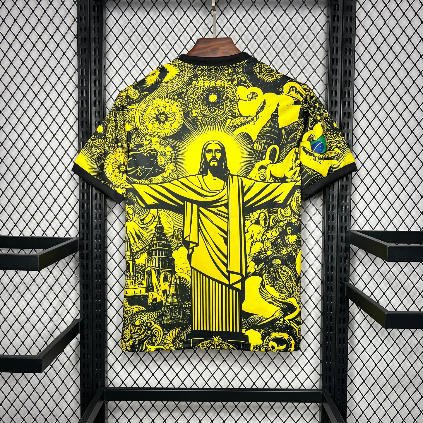 Camiseta Brasil "Edición Cristo Redentor Amarilla" 2024 Versión Fan
