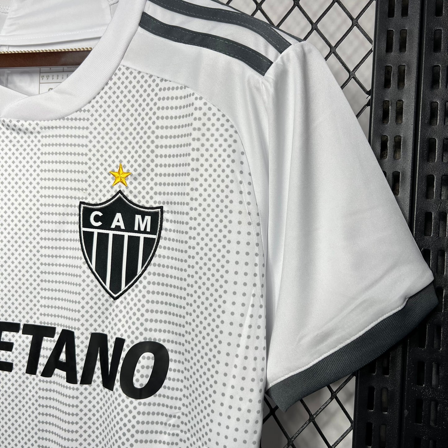 Camiseta Atlético Mineiro Visita 2024/25 Versión Fan