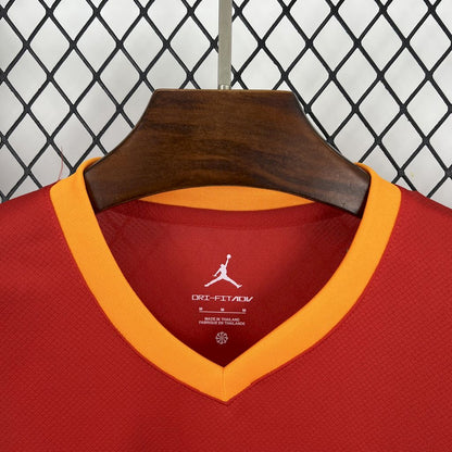 Camiseta Brasil "Jordan Rojo" 2025/26 Versión Fan