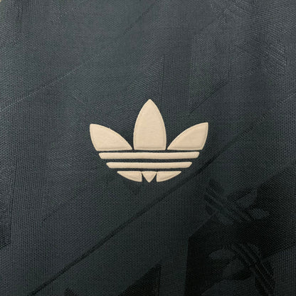 Camiseta Real Madrid Edición Especial Negra 2024/25 Versión Fan