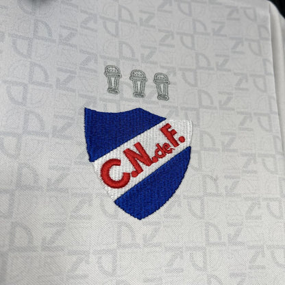 Camiseta Club Nacional Local 2024/25 Versión Fan