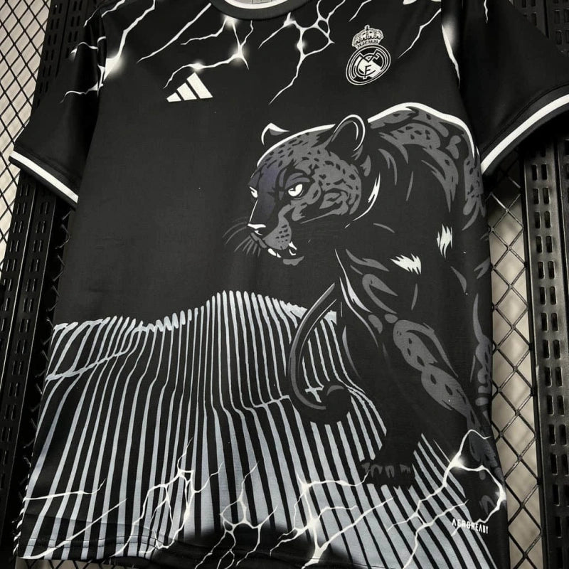 Camiseta Real Madrid Edición Especial "Black Panther" 2024/25 Versión Fan