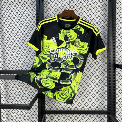 Camiseta Real Madrid Edición Green Snake 2025/26 Versión Fan