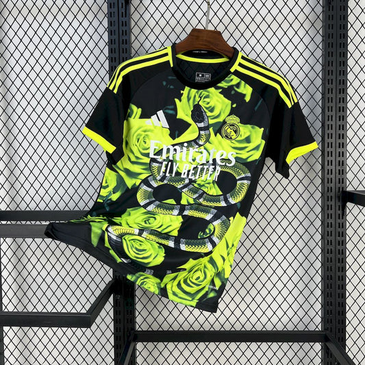 Camiseta Real Madrid Edición Green Snake 2025/26 Versión Fan