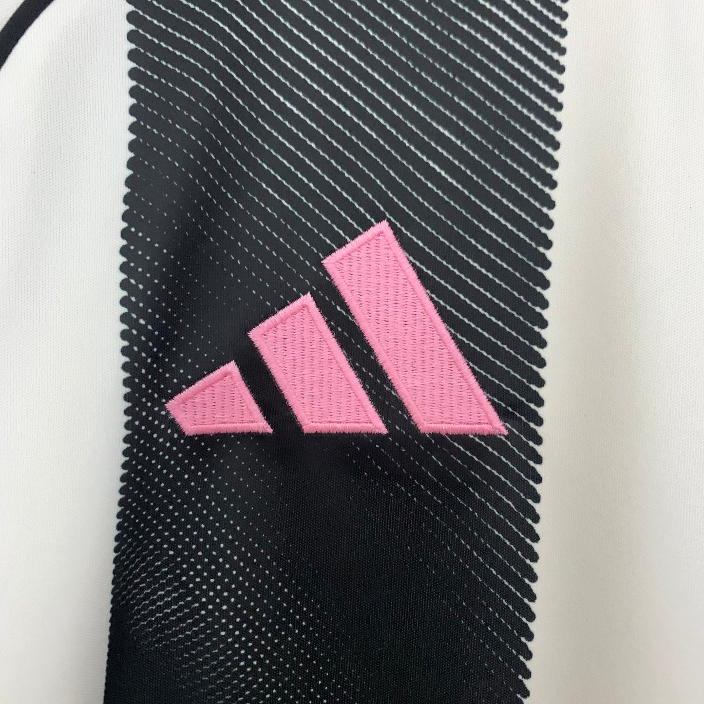 Camiseta Juventus Local 2025/26 Versión Fan