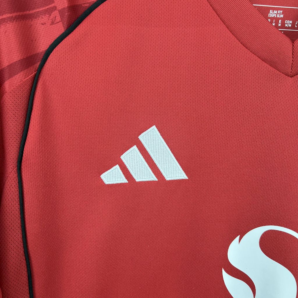 Camiseta Manchester United Local 2025/26 Versión Fan