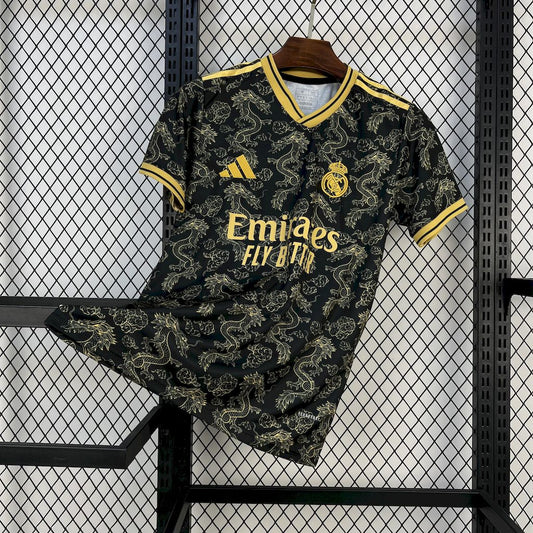 Camiseta Real Madrid Edición Golden Dragon 2025/26 Versión Fan