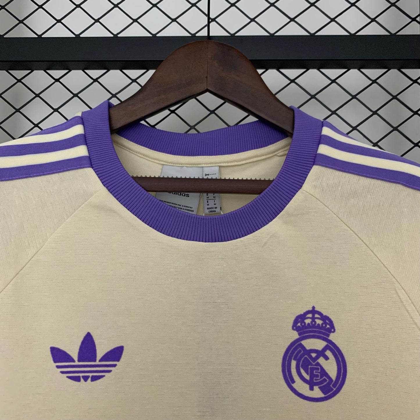 Camiseta Real Madrid Edición Especial Blanca 2024/25 Versión Fan